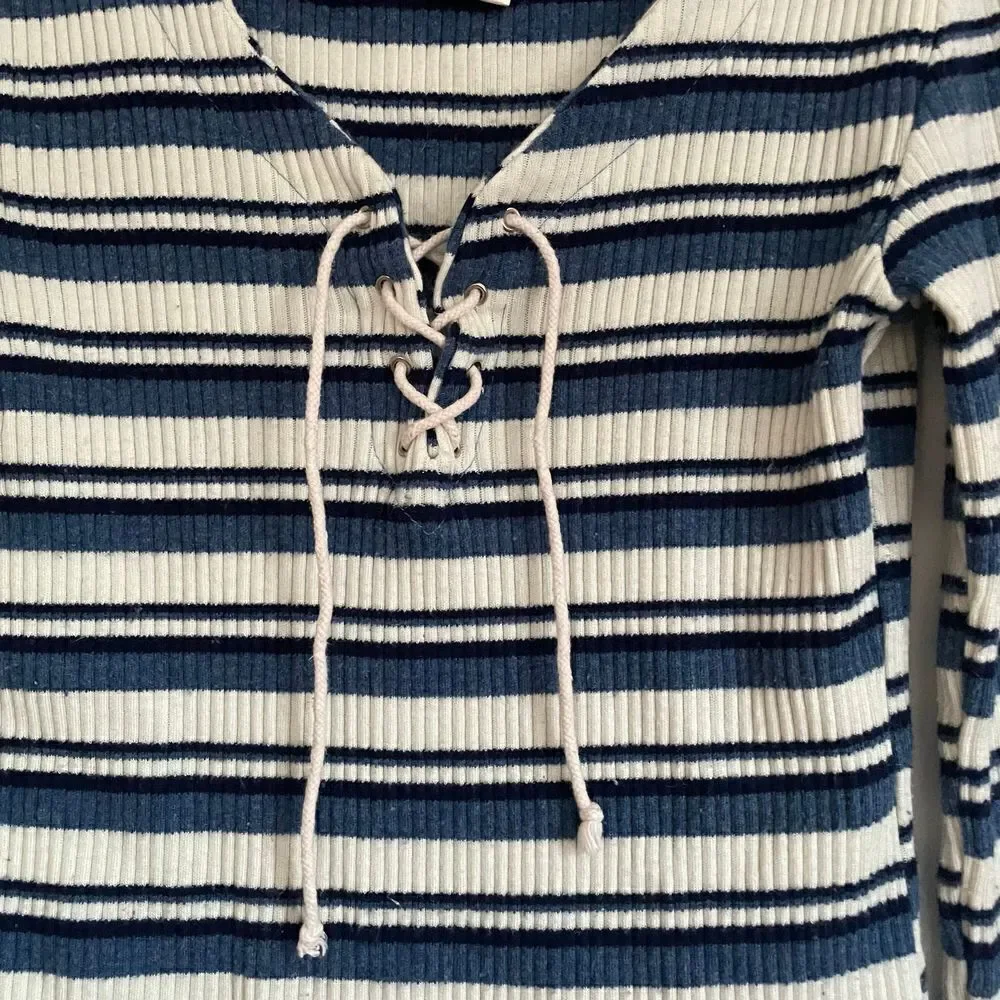Y2k striped sweater